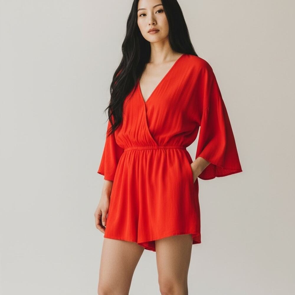 One Love Clothing Los Angeles Red Long-Sleeve Dressy Mini Shorts Romper Small